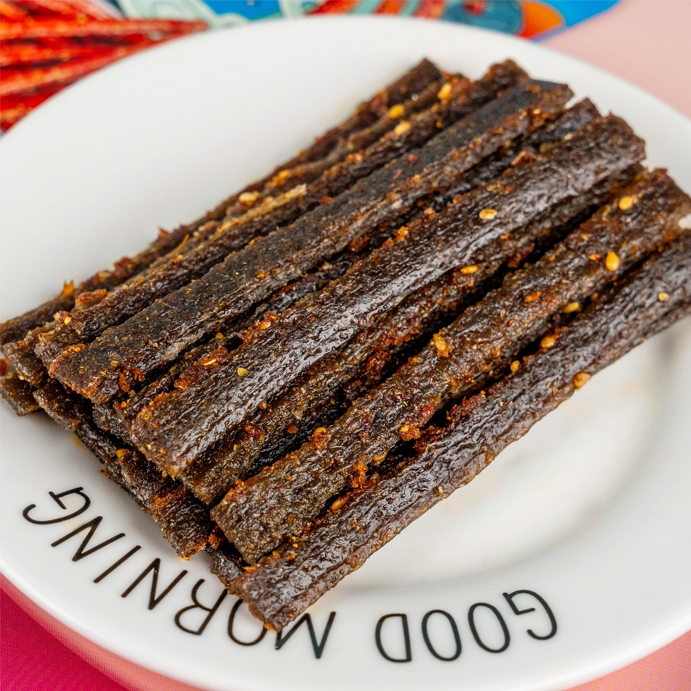 Premium raw materials for Traditional Hot and Spicy Stick - high-gluten wheat flour, premium dried chili, first-grade rapeseed oil
